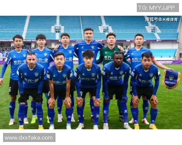 成都足球队荣登足球团队协作排行榜第一名展现卓越团队精神与实力